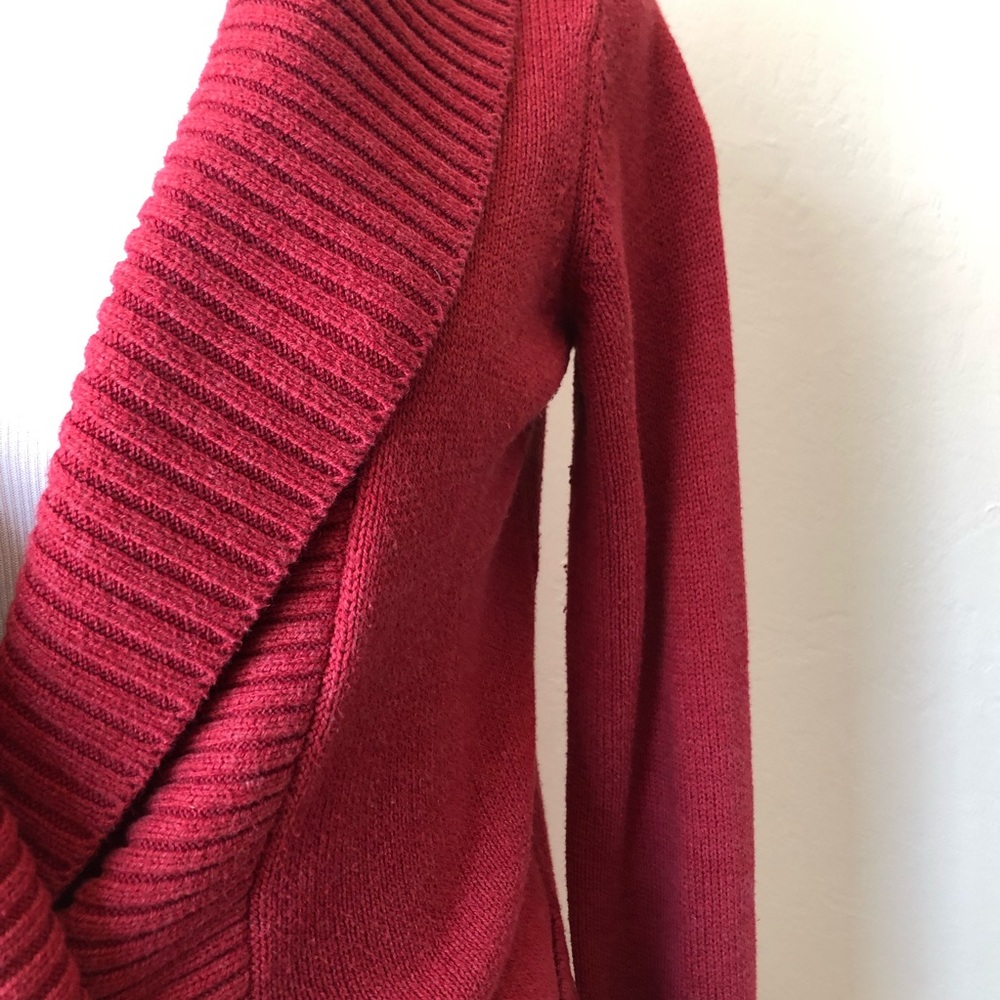 UO SILENCE + NOISE CRANBERRY CARDIGAN SM - Picture 3 of 6